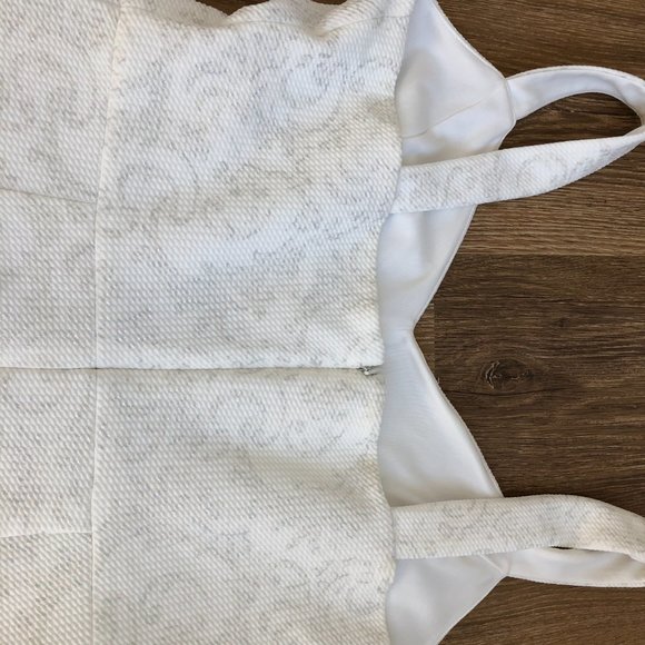 Guess: Cut-Out Bodycon White Dress - Picture 7 of 10